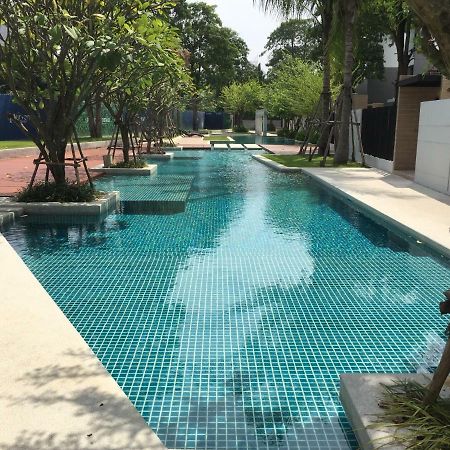Baan Dhewaran Beachfront Villa Na Chom Thian Eksteriør billede