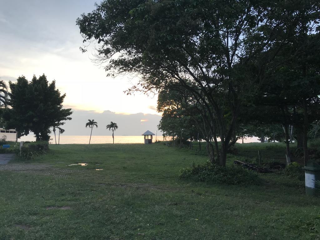 Baan Dhewaran Beachfront Villa Na Chom Thian Eksteriør billede