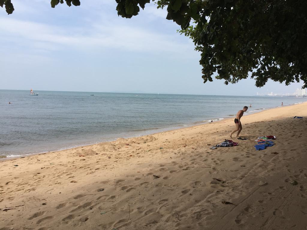 Baan Dhewaran Beachfront Villa Na Chom Thian Eksteriør billede