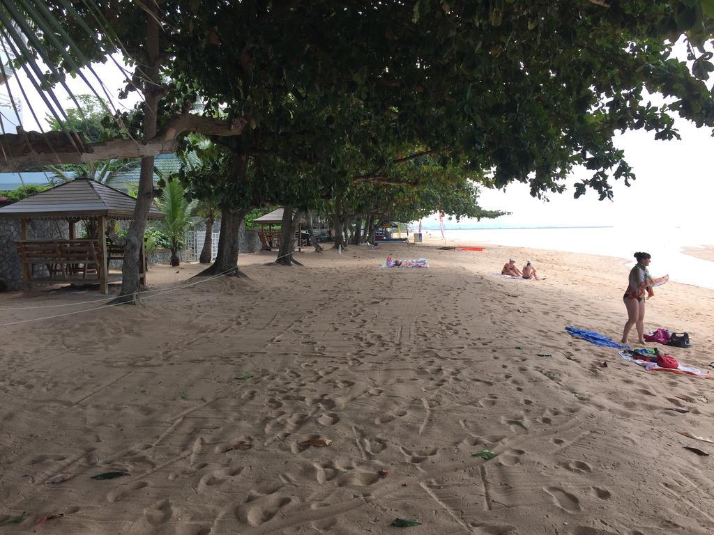 Baan Dhewaran Beachfront Villa Na Chom Thian Eksteriør billede