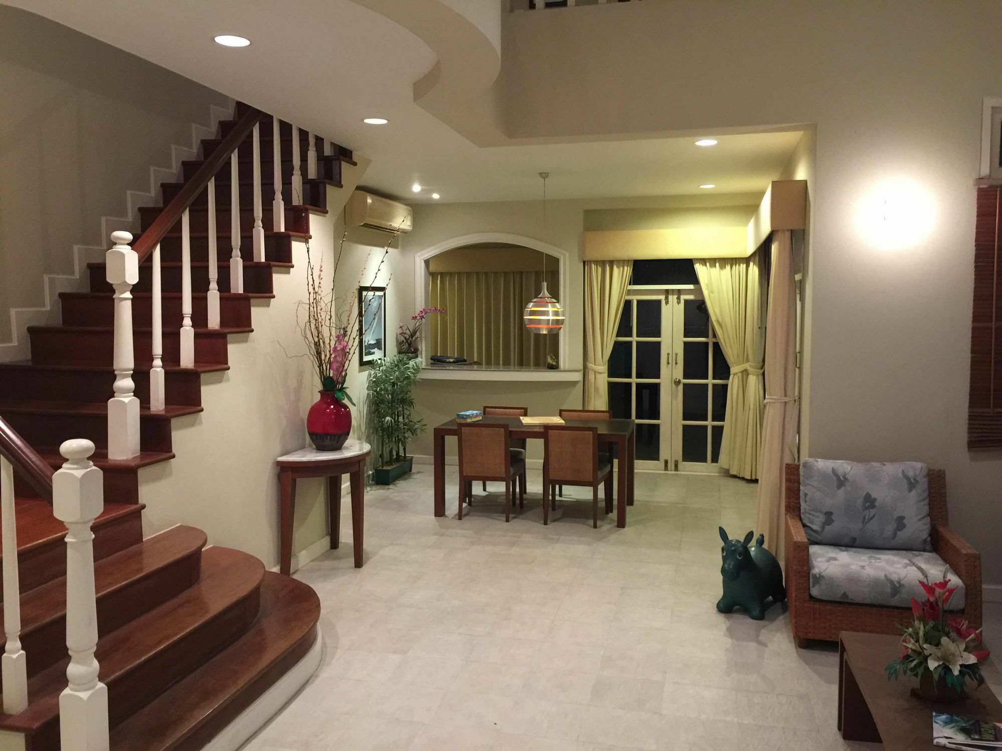 Baan Dhewaran Beachfront Villa Na Chom Thian Eksteriør billede