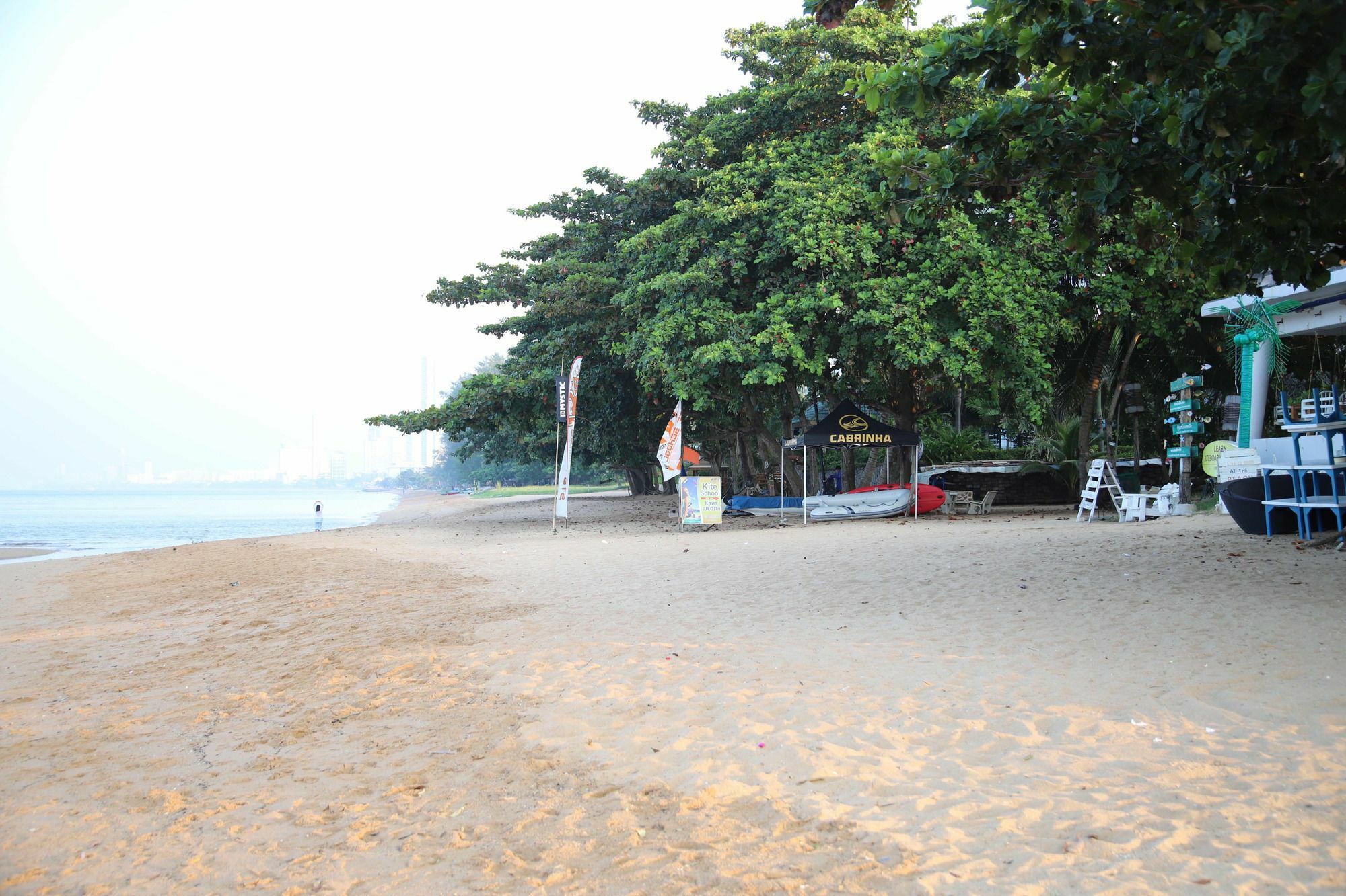 Baan Dhewaran Beachfront Villa Na Chom Thian Eksteriør billede